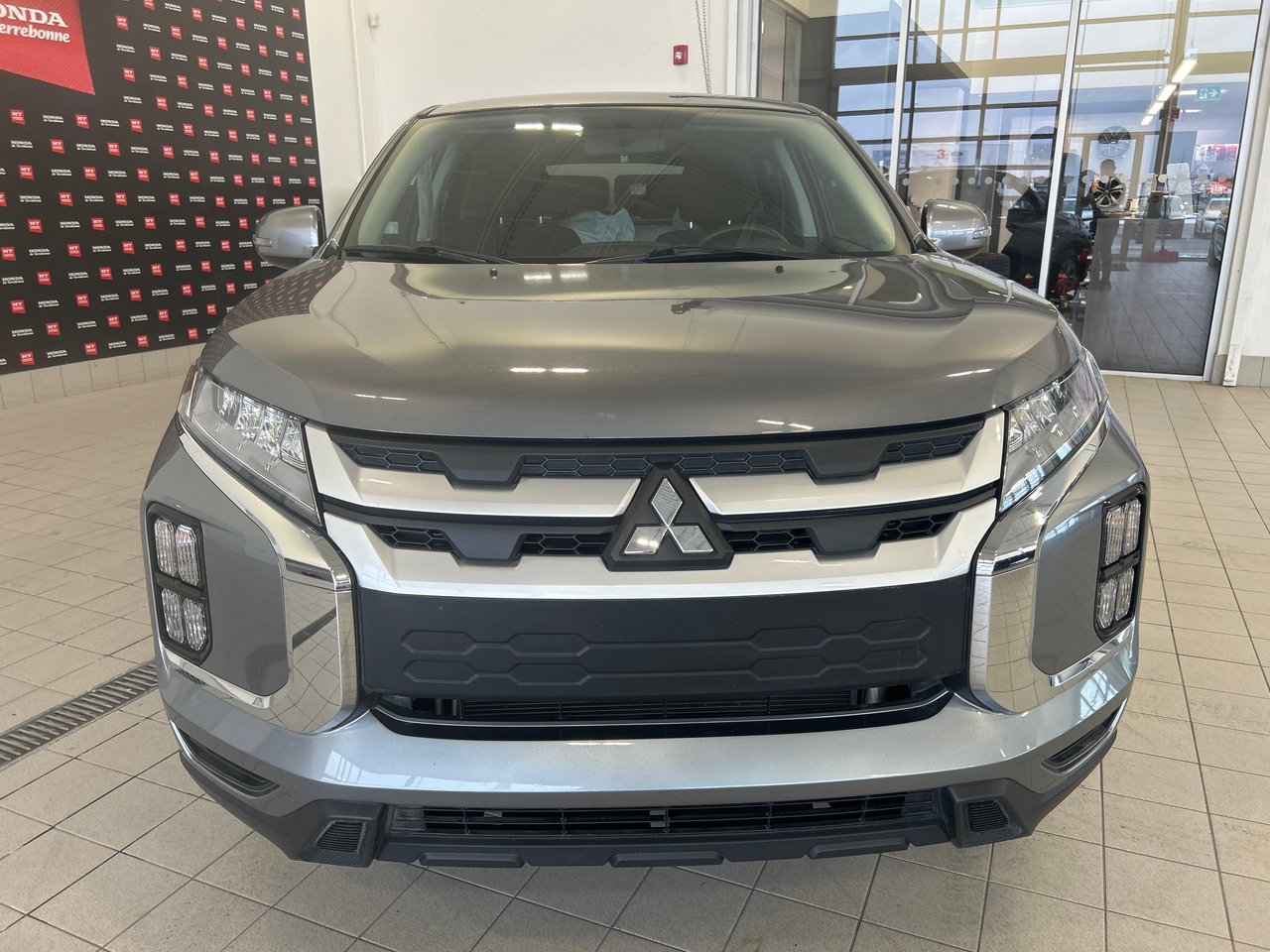 2020 Mitsubishi RVR - Image 3