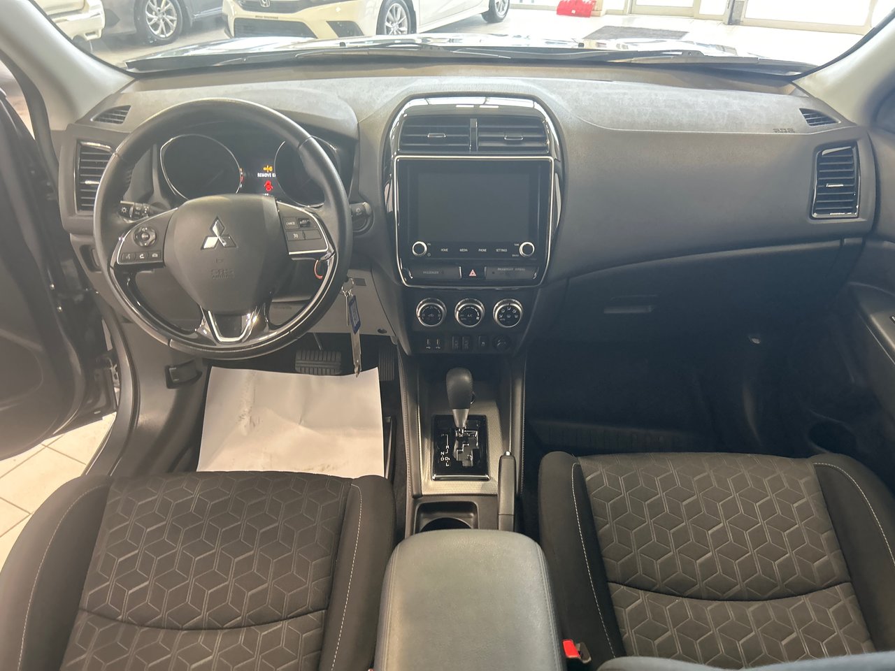 2020 Mitsubishi RVR - Image 13