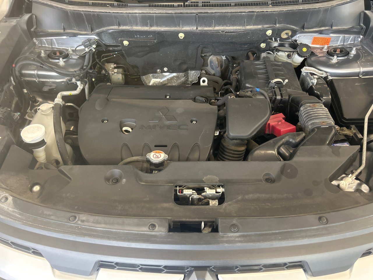 2020 Mitsubishi RVR - Image 16