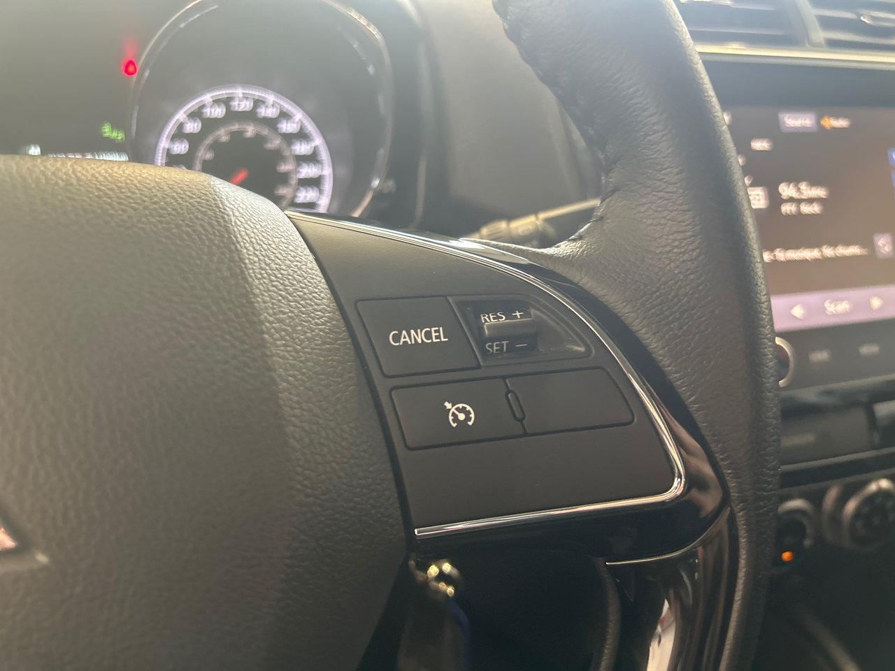 2020 Mitsubishi RVR - Image 25