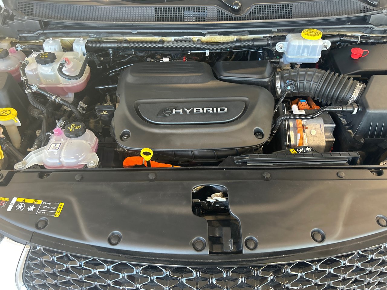 2022 Chrysler Pacifica Hybrid - Image 22