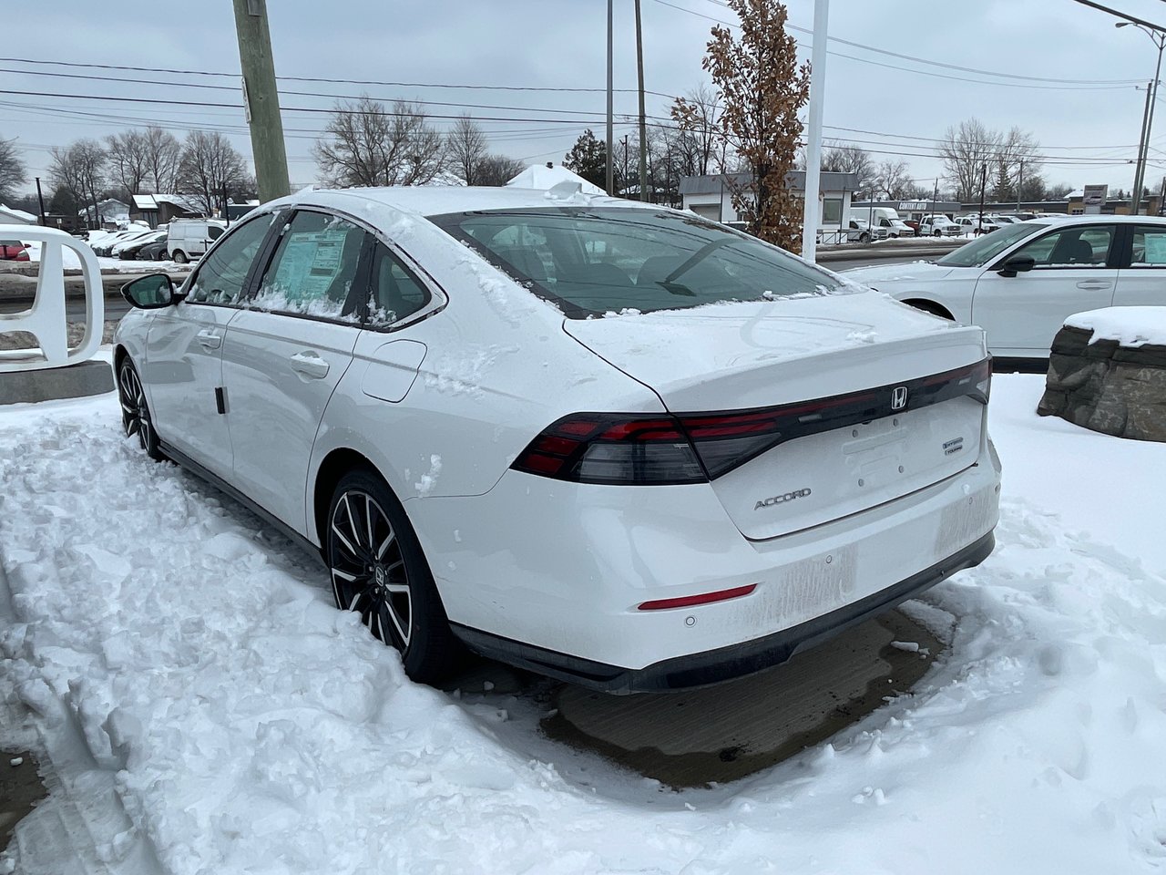 2025 Honda Accord Hybrid - Image 5