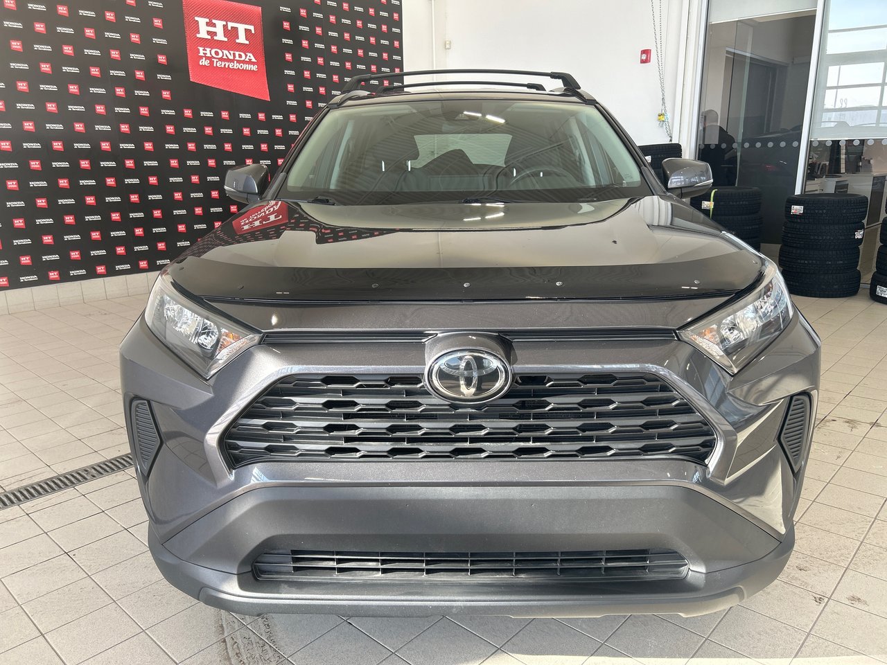 2019 Toyota RAV4 - Image 3