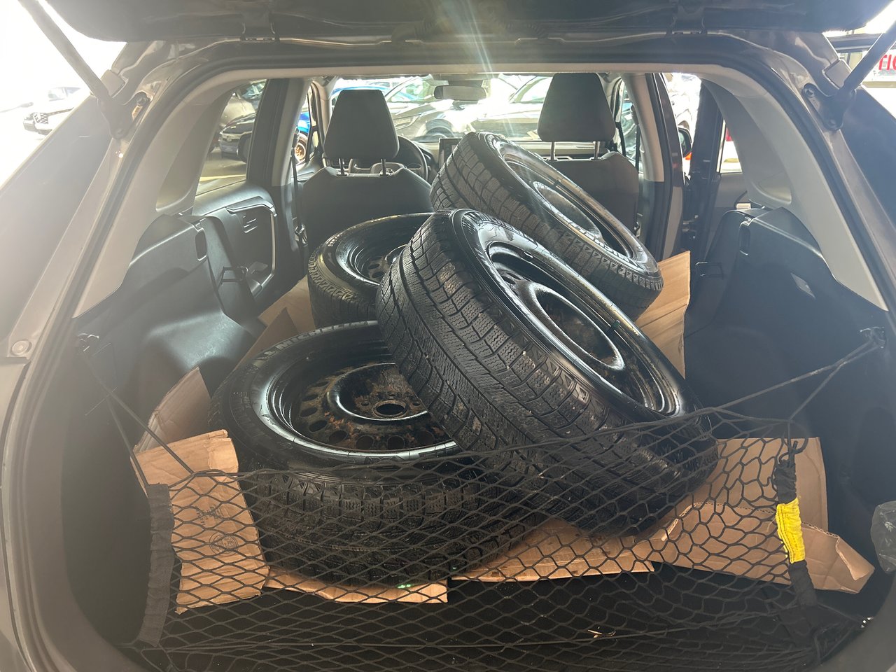 2019 Toyota RAV4 - Image 10