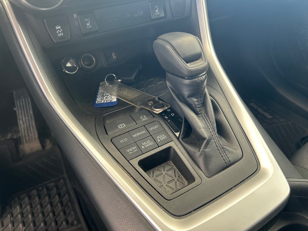 2019 Toyota RAV4 - Image 18