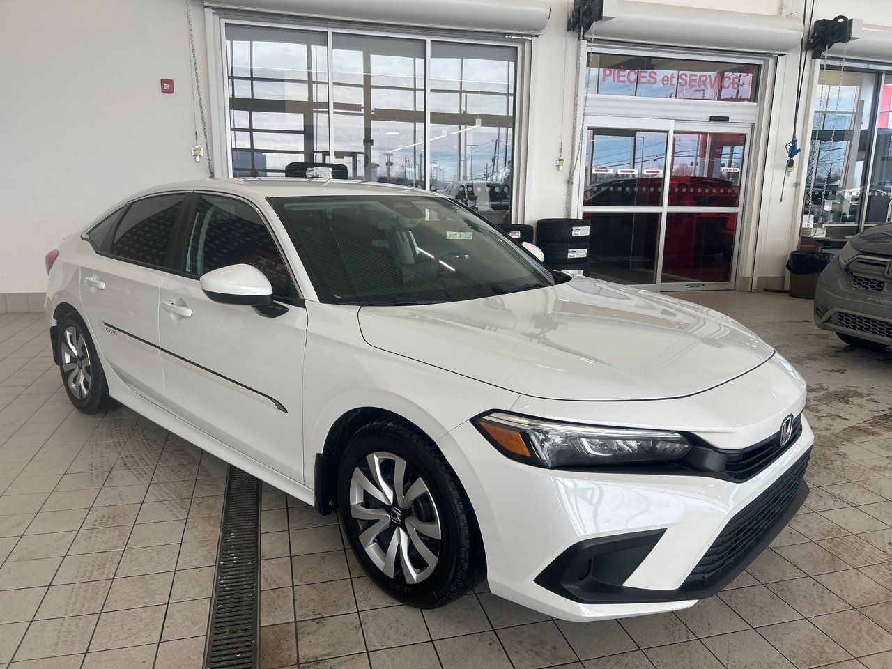 2023 Honda Civic Sedan - Image 4