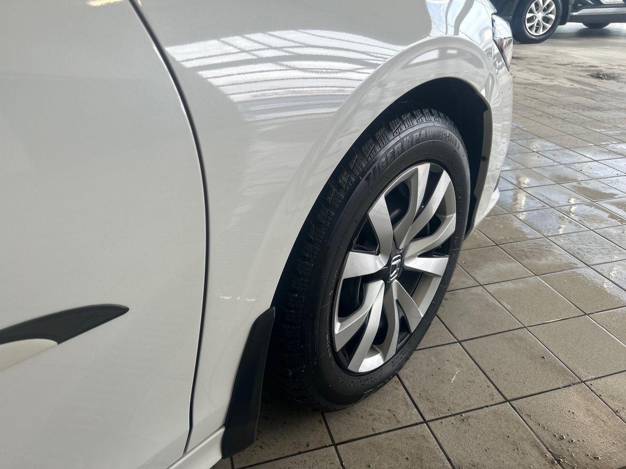 2023 Honda Civic Sedan - Image 14