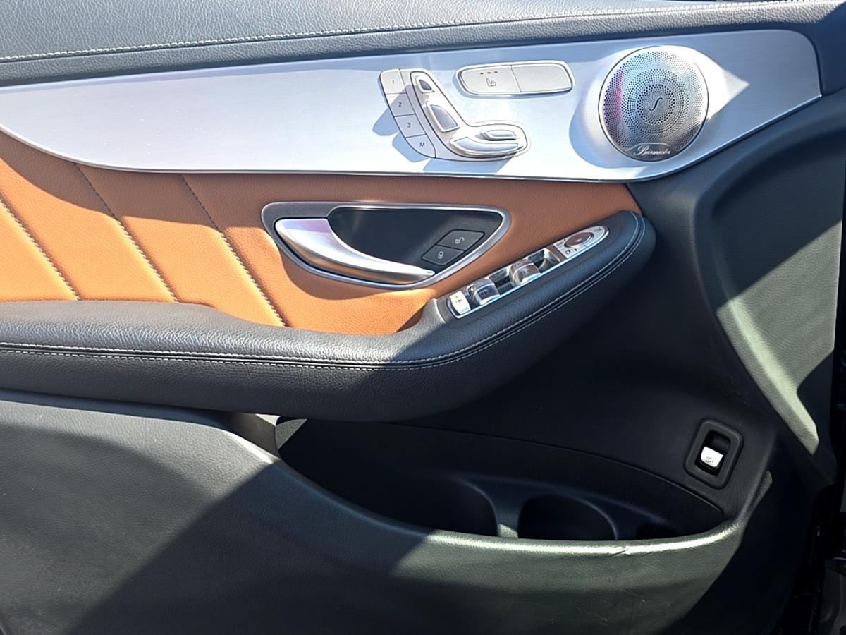 2023 Mercedes-Benz GLC - Image 16