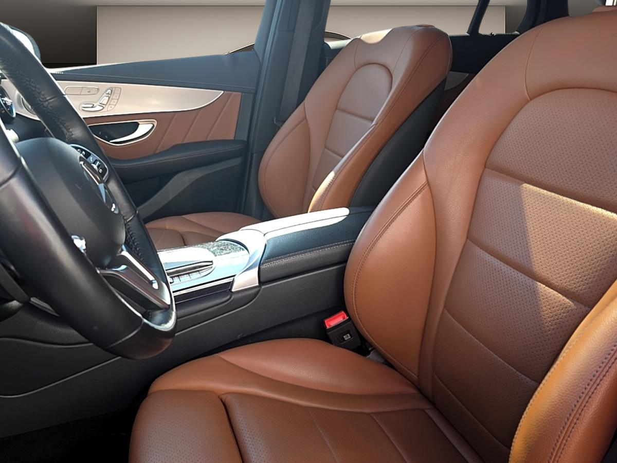 2023 Mercedes-Benz GLC - Image 20