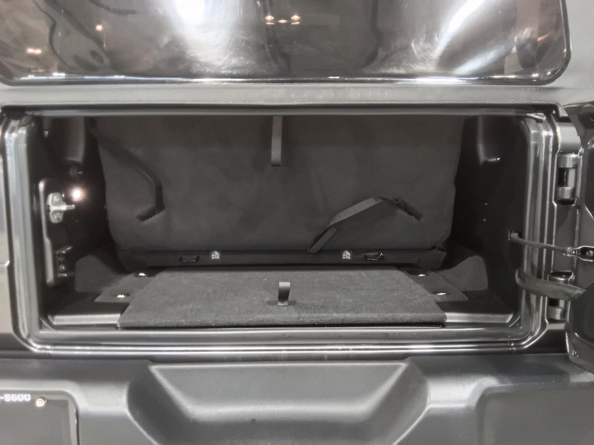 2022 Jeep Wrangler - Image 9