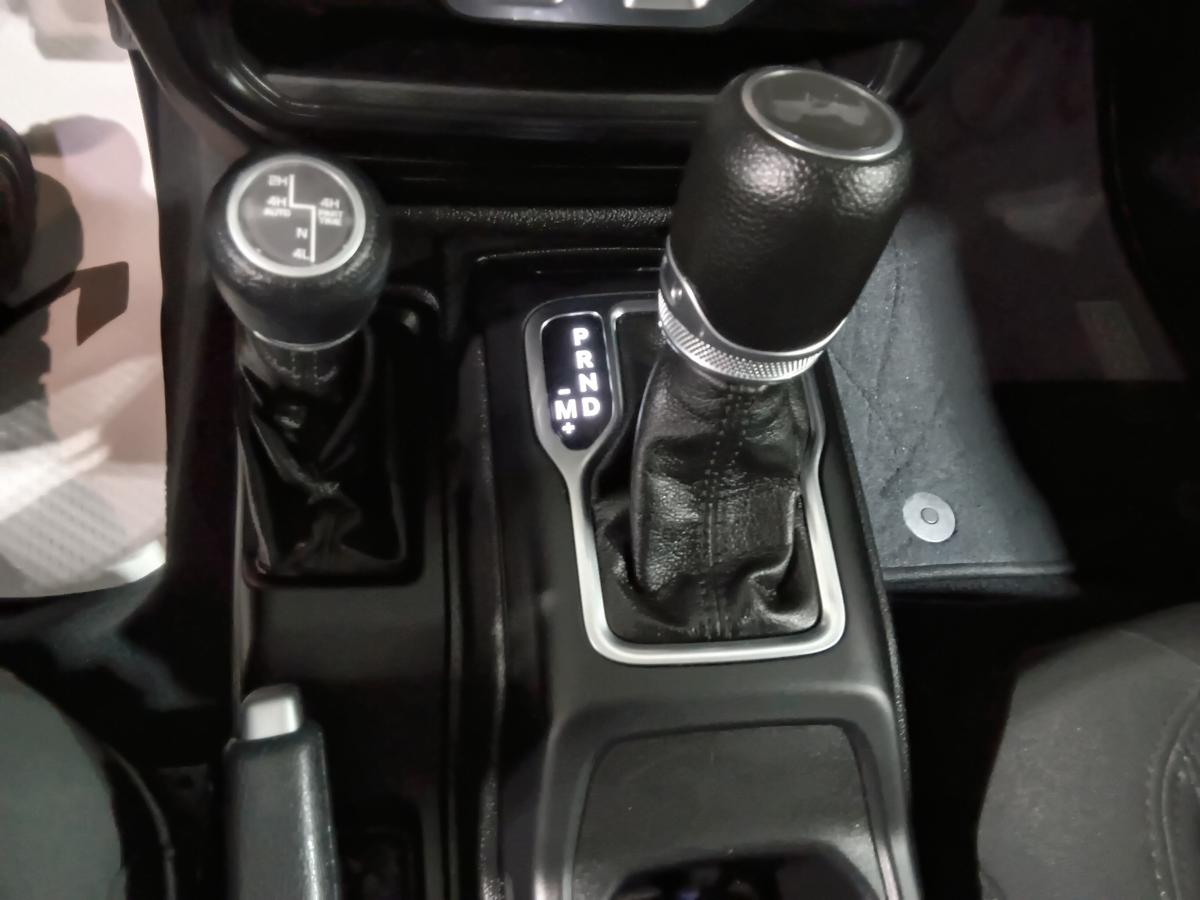 2022 Jeep Wrangler - Image 19