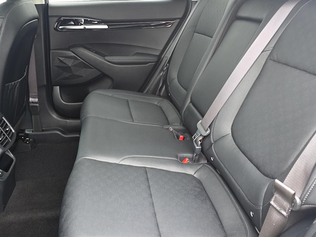 2023 Kia Seltos - Image 24