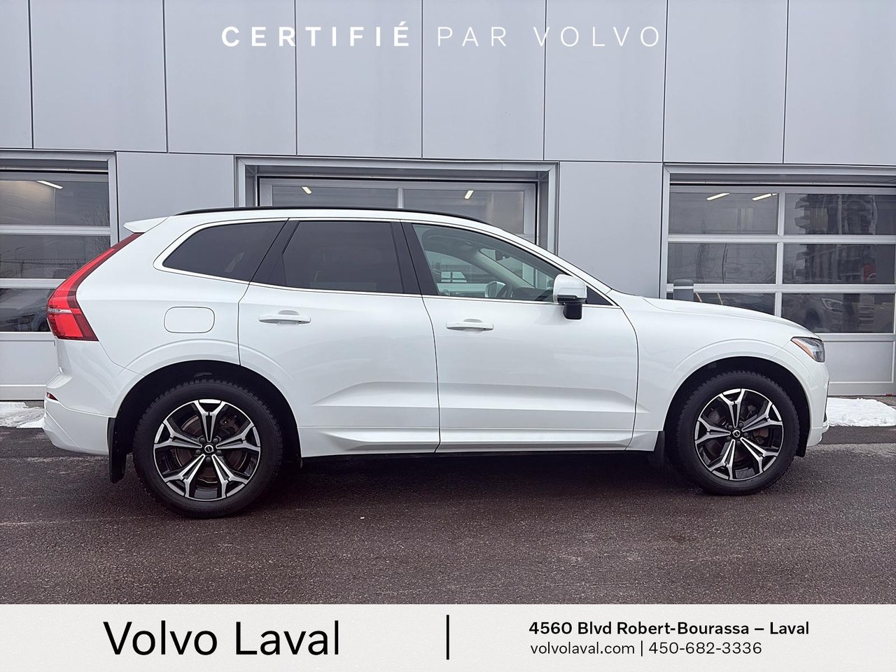 2022 Volvo XC60 - Image 9