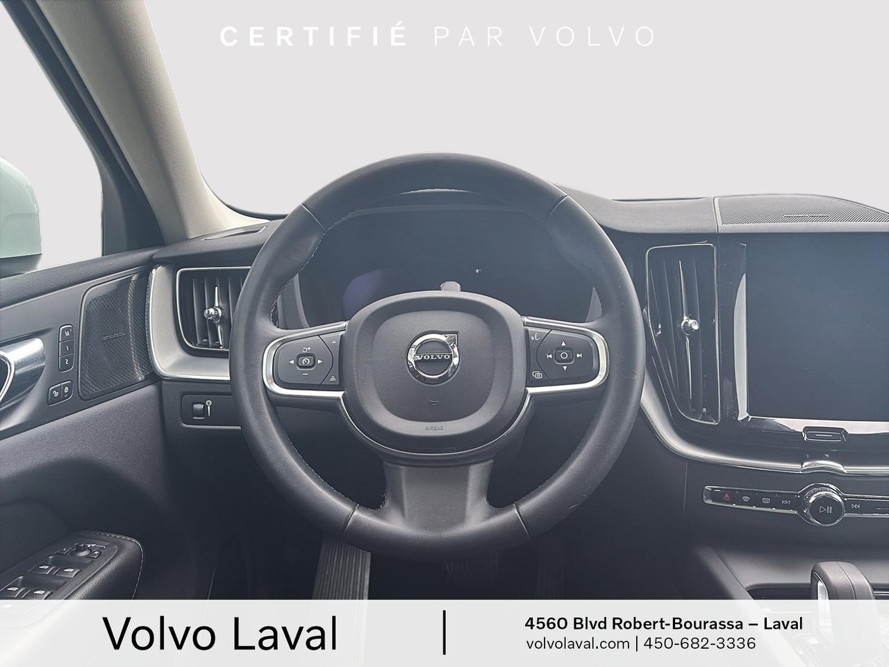 2022 Volvo XC60 - Image 15
