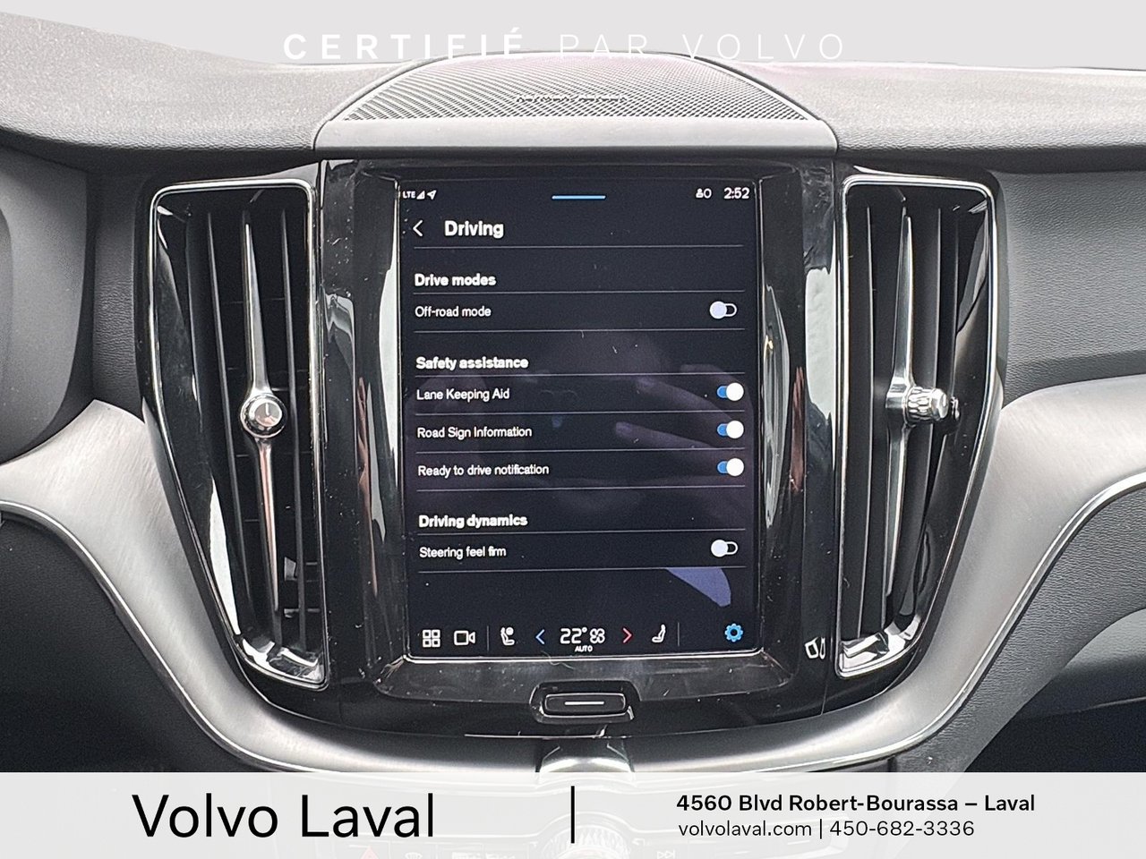 2022 Volvo XC60 - Image 22