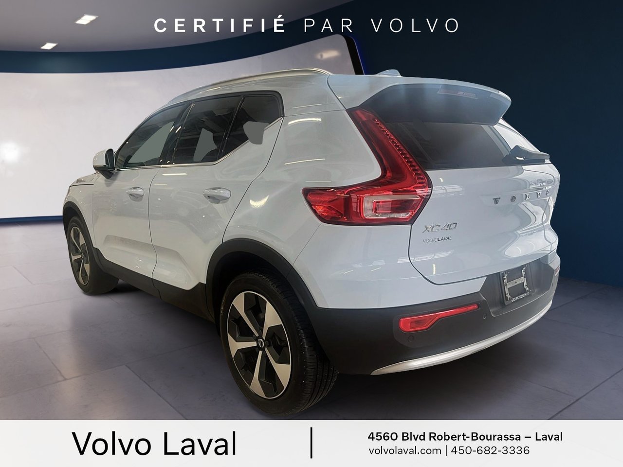 2025 Volvo XC40 - Image 6