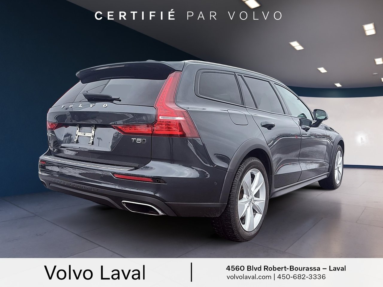 2020 Volvo V60 Cross Country - Image 7