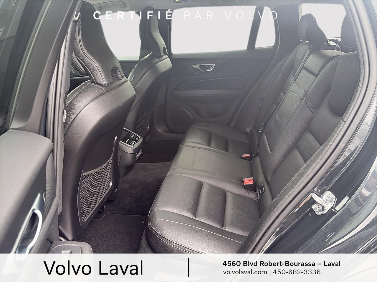 2020 Volvo V60 Cross Country - Image 11