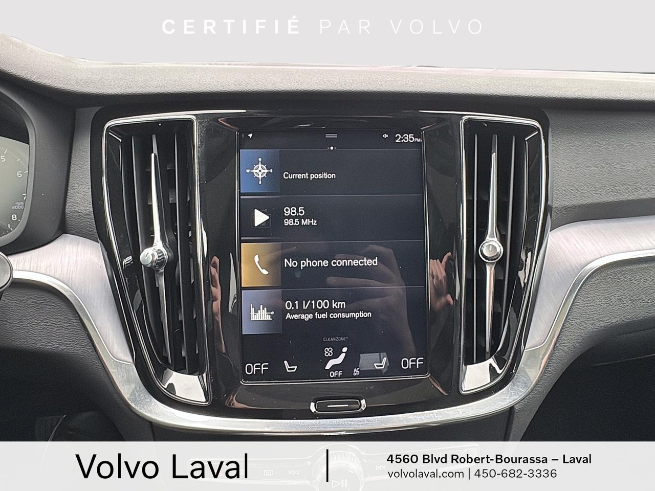 2020 Volvo V60 Cross Country - Image 21