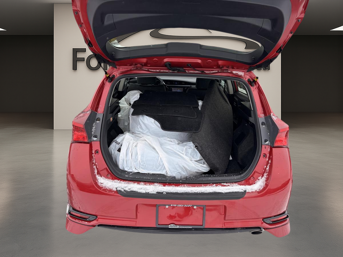 2018 Toyota Corolla iM - Image 12