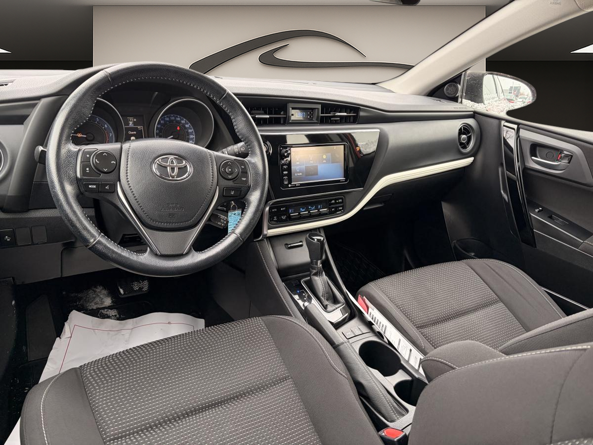 2018 Toyota Corolla iM - Image 13