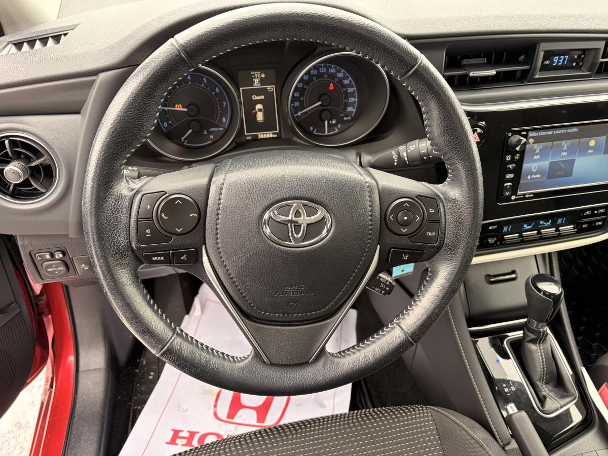 2018 Toyota Corolla iM - Image 14