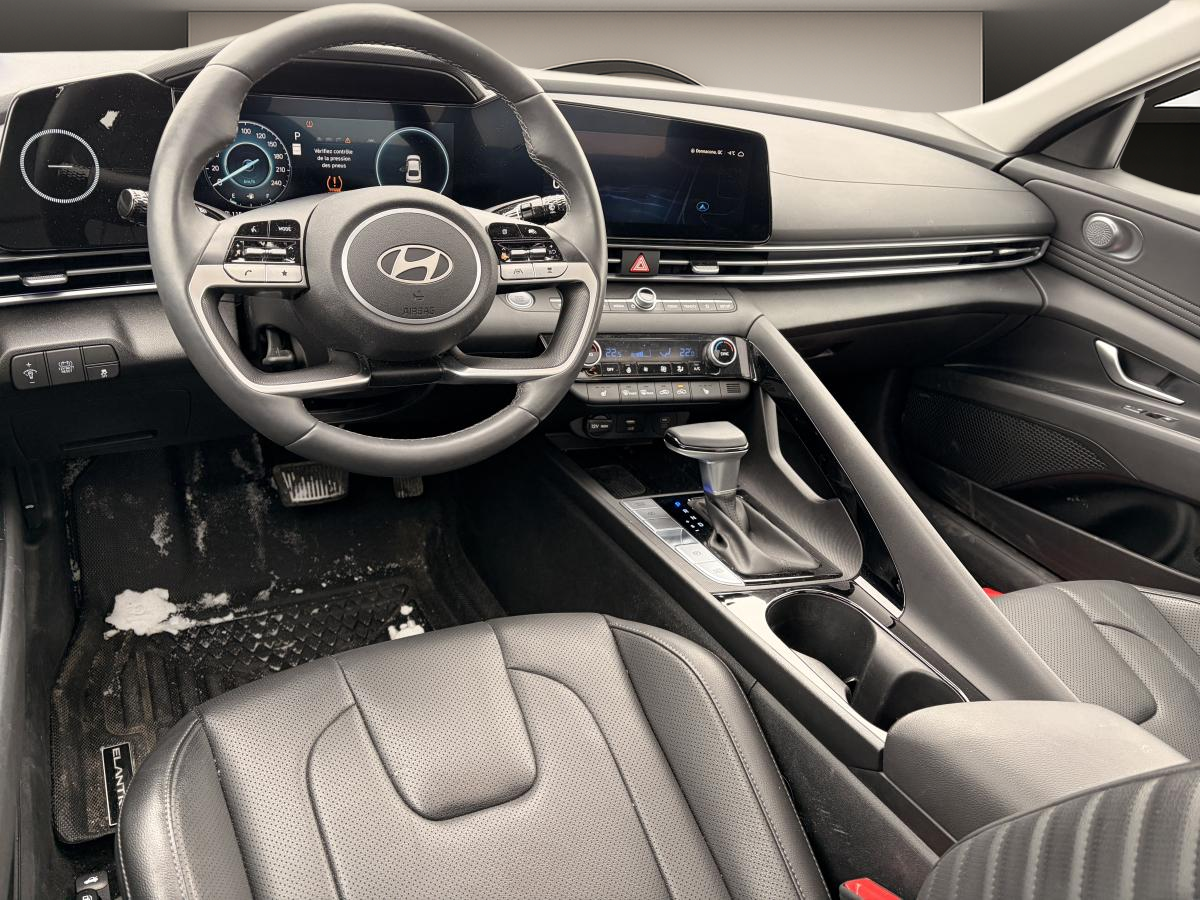 2025 Hyundai Elantra Hybrid - Image 13