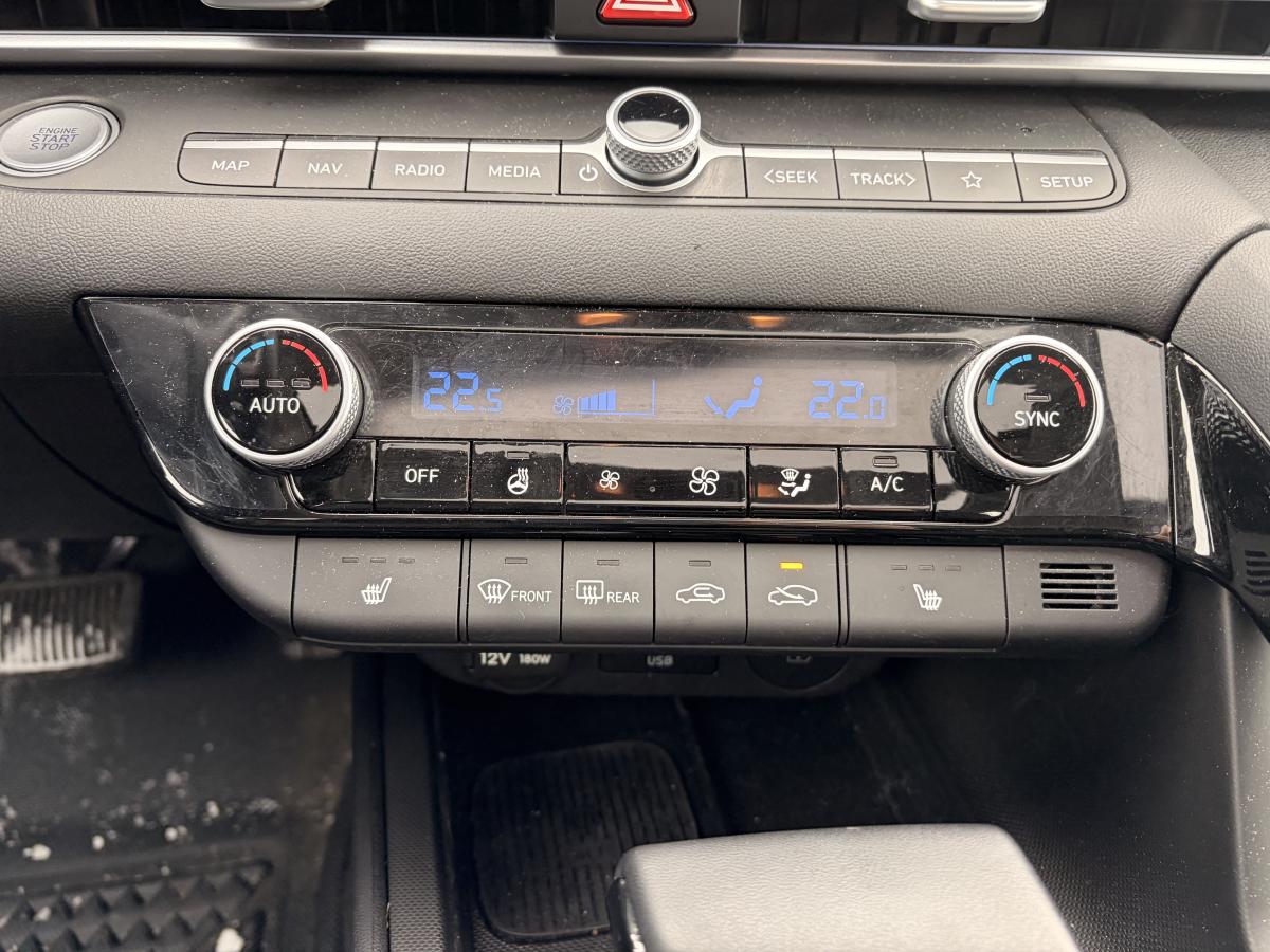 2025 Hyundai Elantra Hybrid - Image 18