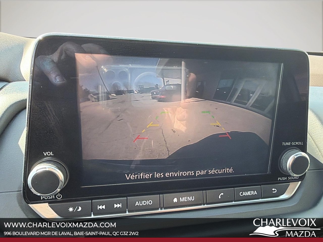 2021 Nissan Rogue - Image 16