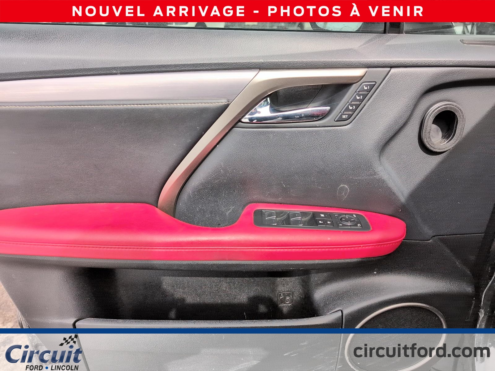 2022 Lexus RX 350L - Image 9