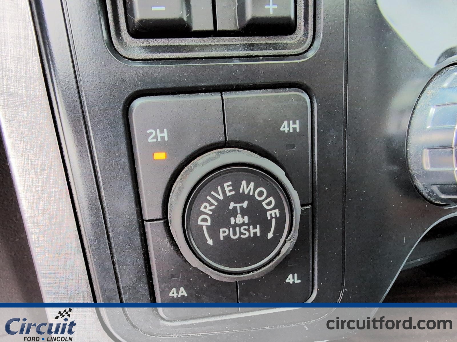 2022 Ford F-150 - Image 17