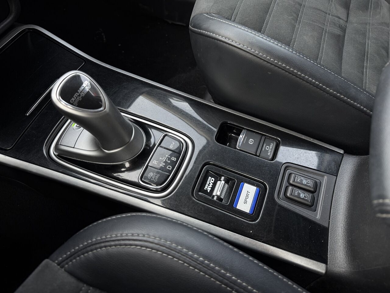 2022 Mitsubishi Outlander PHEV