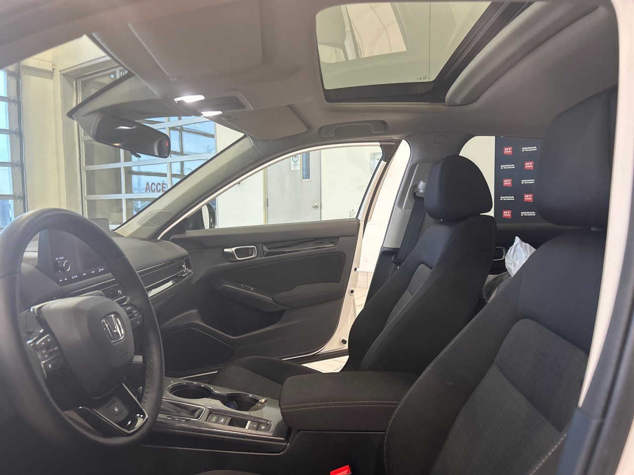 2024 Honda Civic Sedan - Image 23