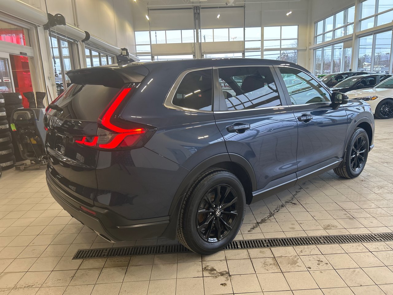 2024 Honda CR-V Hybrid - Image 7