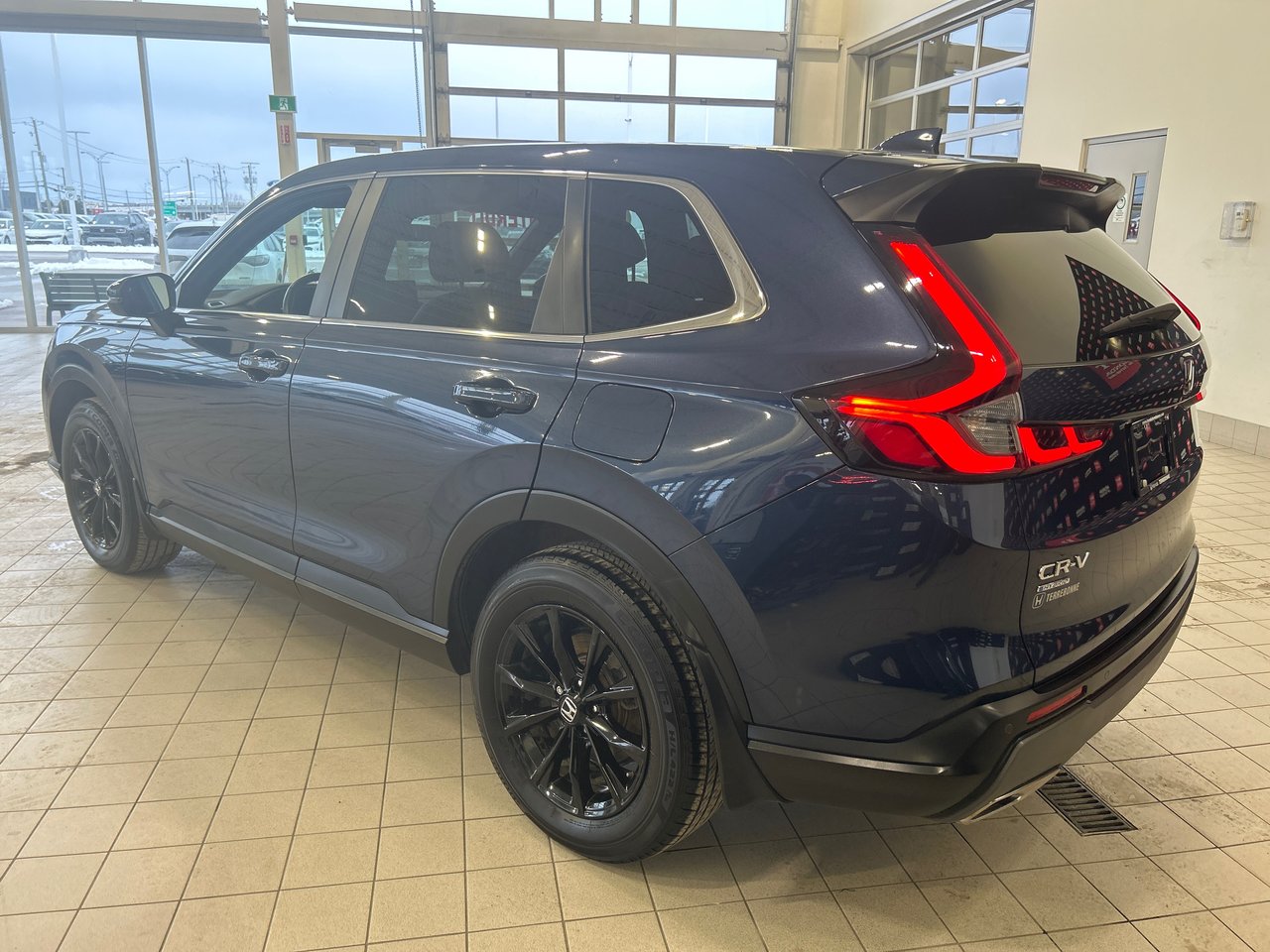 2024 Honda CR-V Hybrid - Image 9