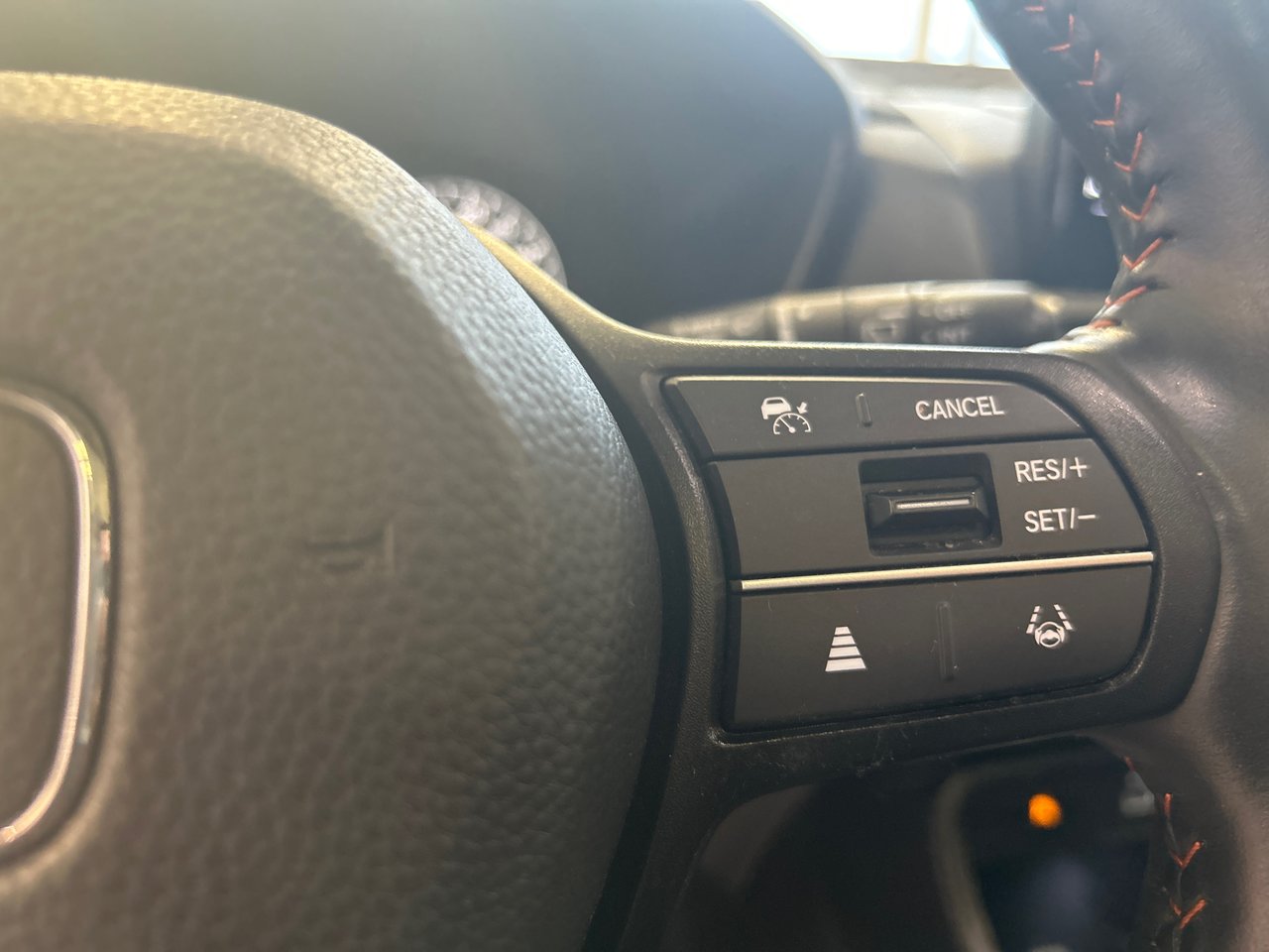 2024 Honda CR-V Hybrid - Image 37