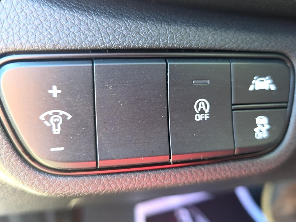 2023 Kia Seltos - Image 19