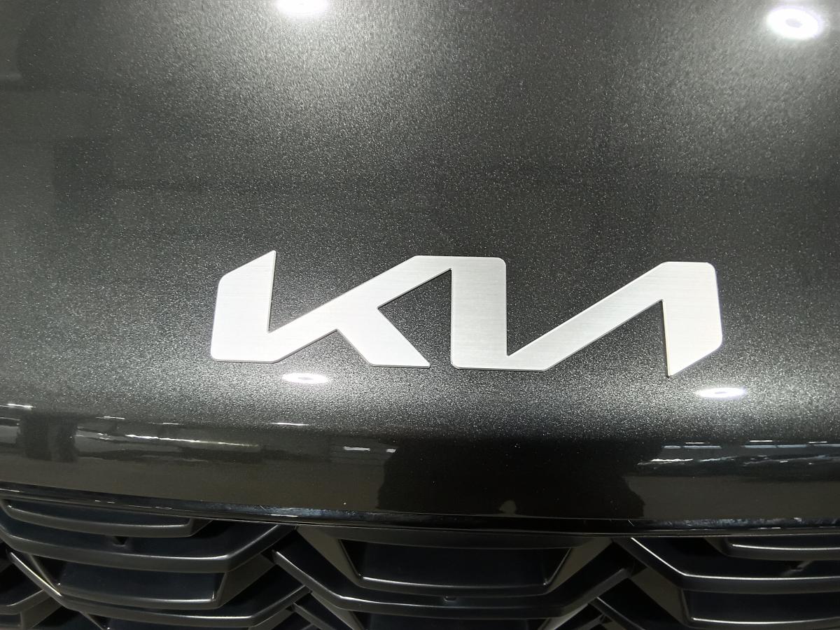 2025 Kia Sorento - Image 9