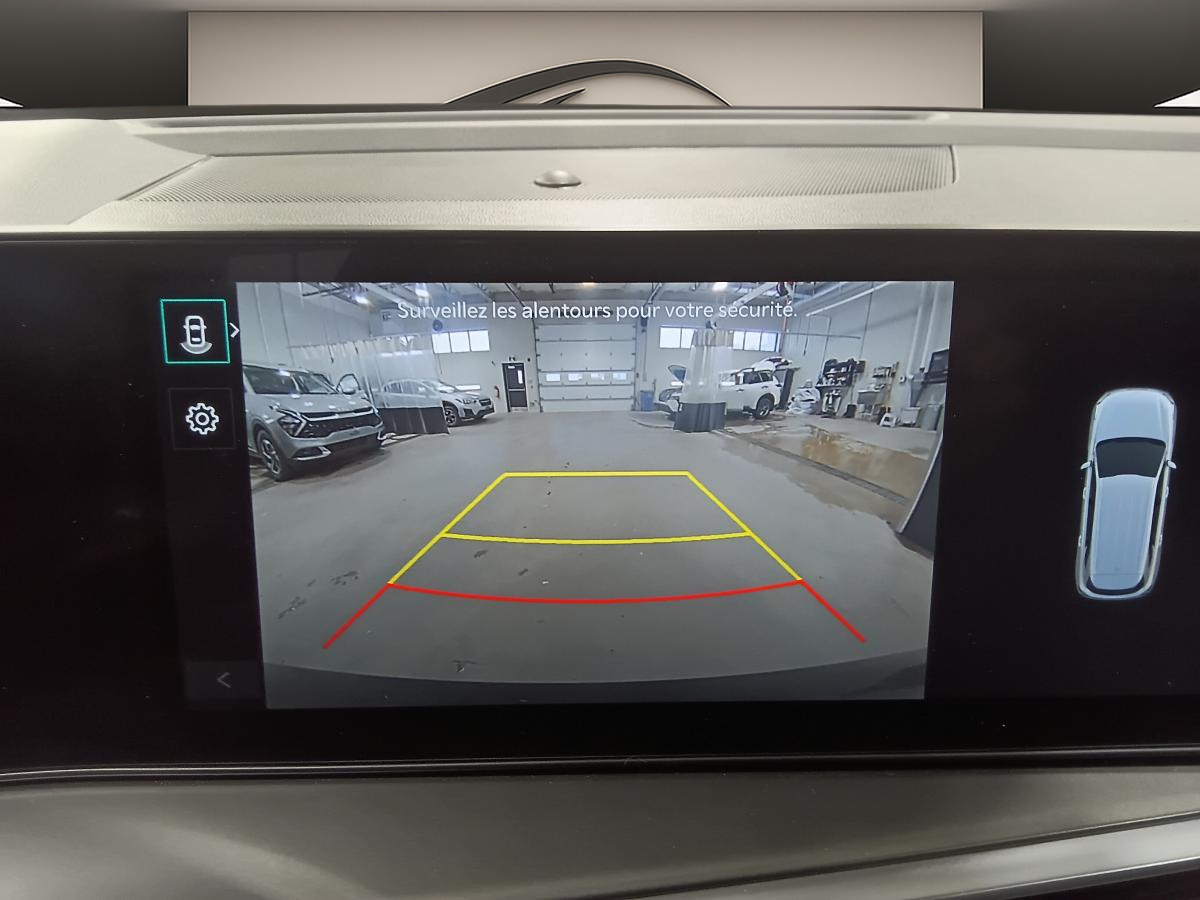 2025 Kia Sorento - Image 19