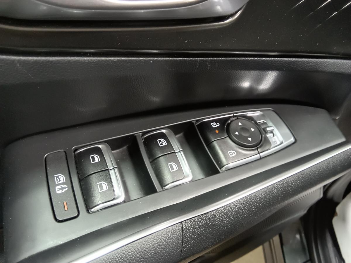 2025 Kia Sorento - Image 25