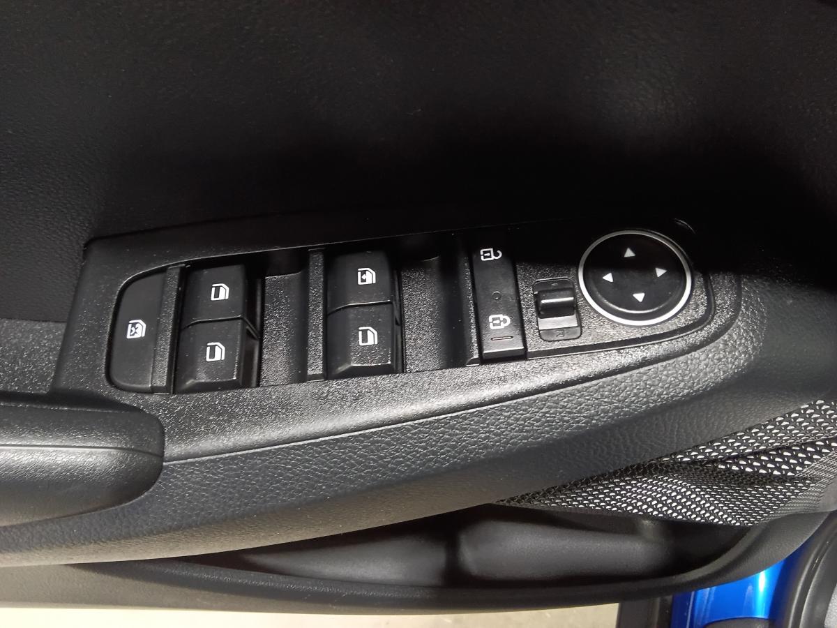 2023 Kia Seltos - Image 25