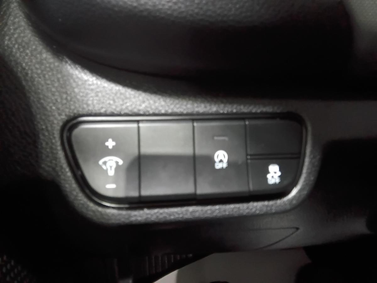 2023 Kia Seltos - Image 26