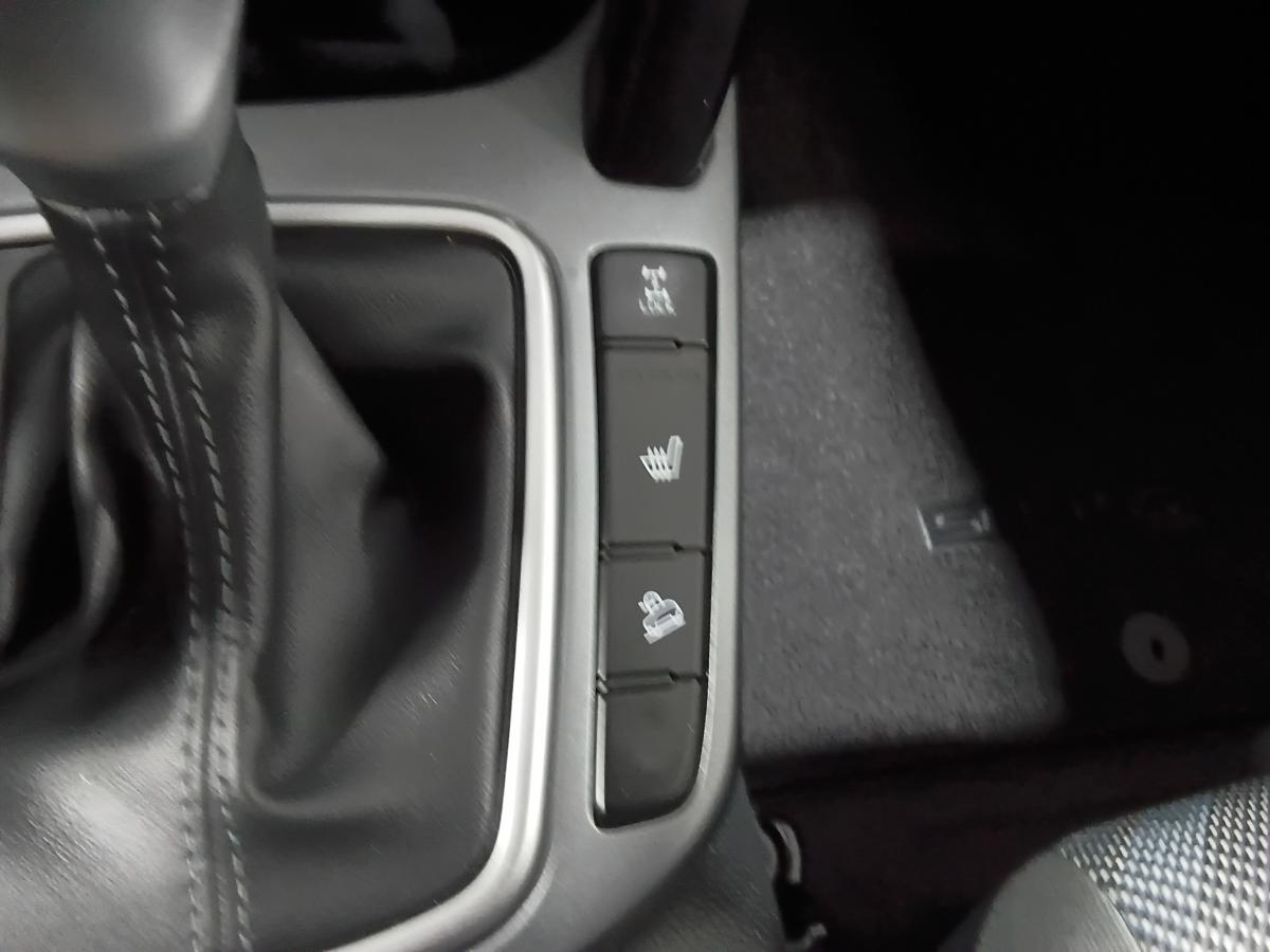 2023 Kia Seltos - Image 30