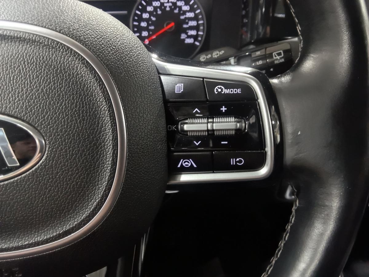 2021 Kia Sorento - Image 35