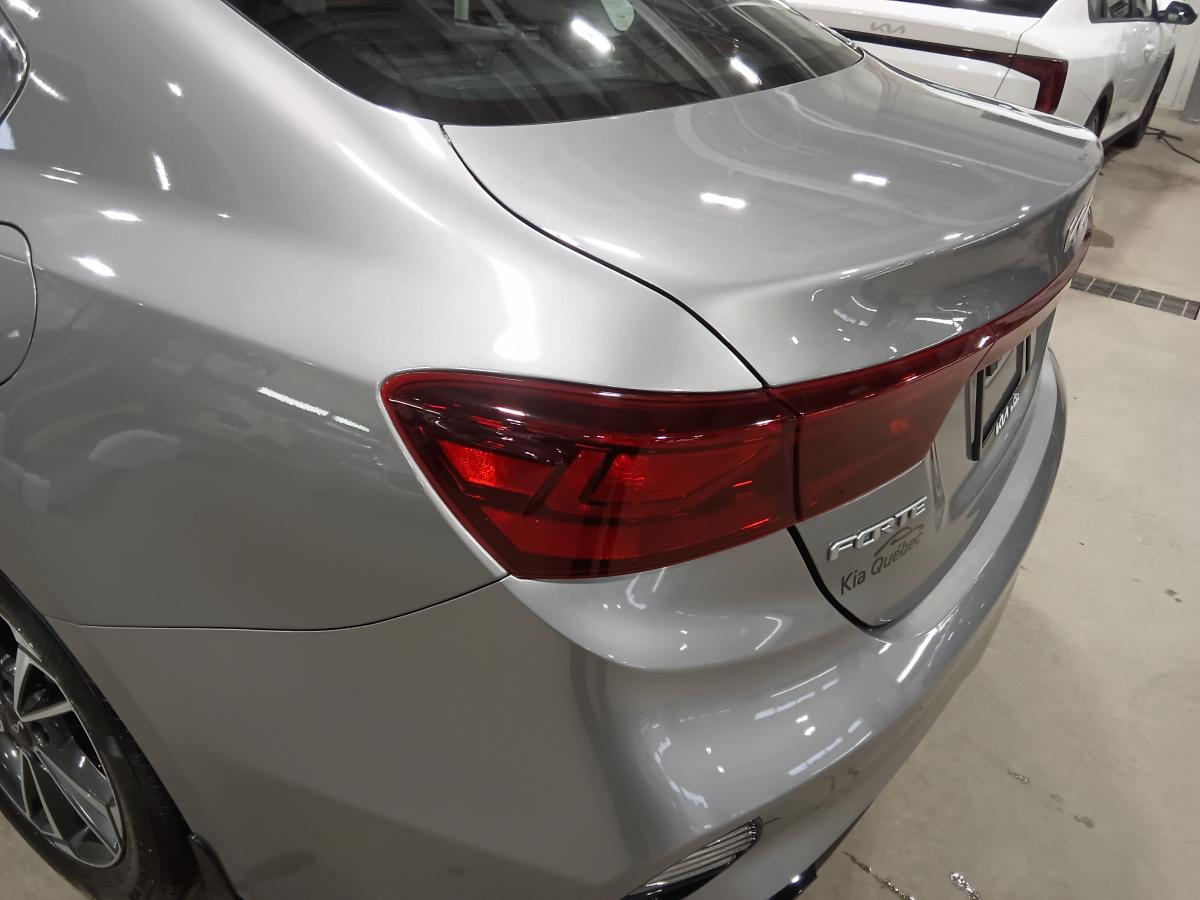 2023 Kia Forte - Image 11