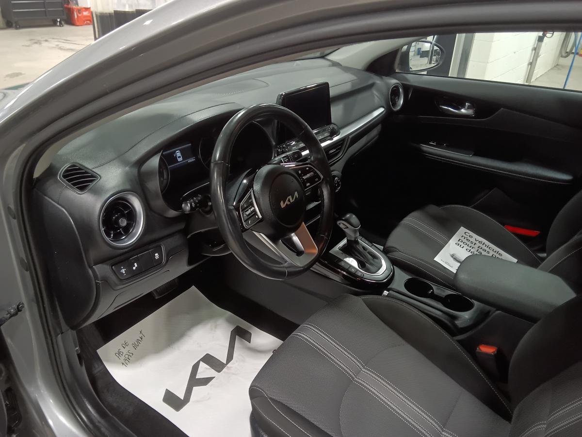 2023 Kia Forte - Image 13