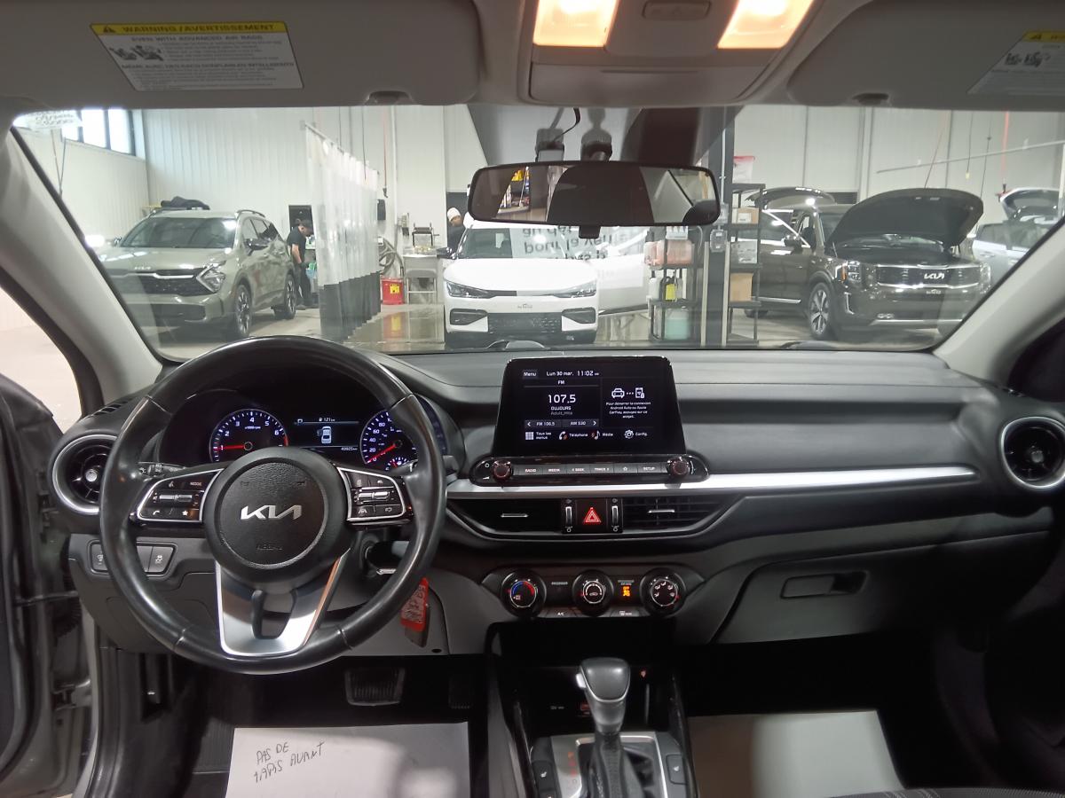 2023 Kia Forte - Image 21