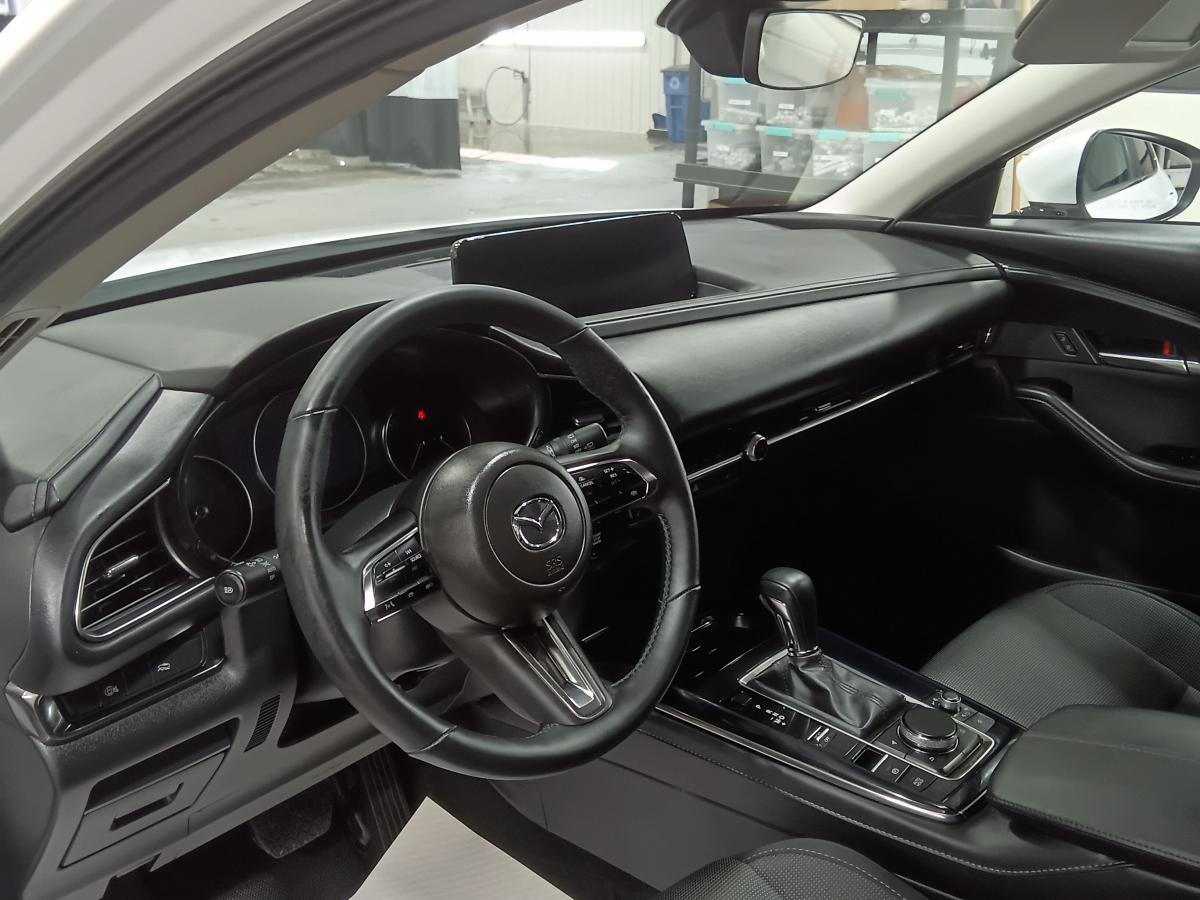 2025 Mazda CX-30 - Image 14