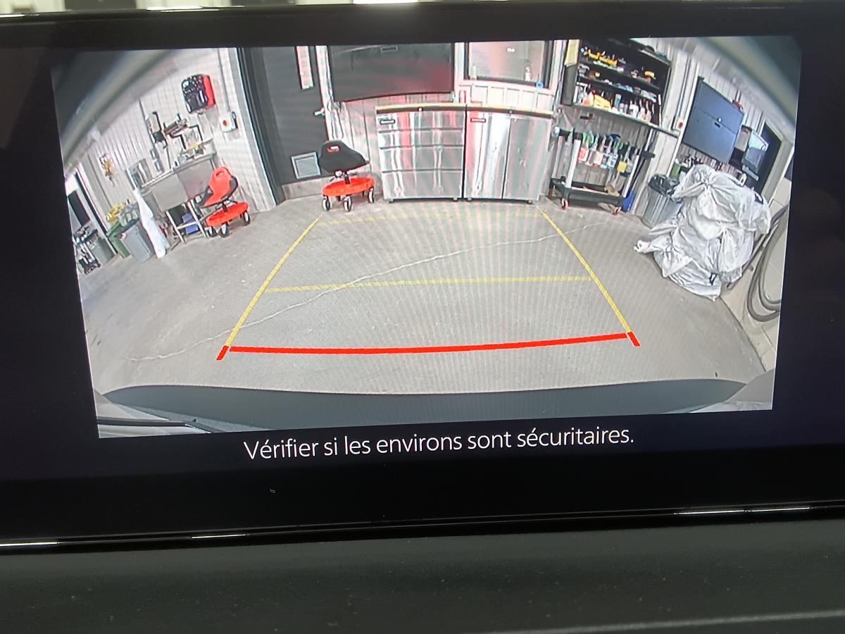 2025 Mazda CX-30 - Image 20