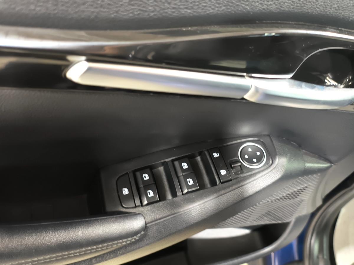 2023 Kia Seltos - Image 25